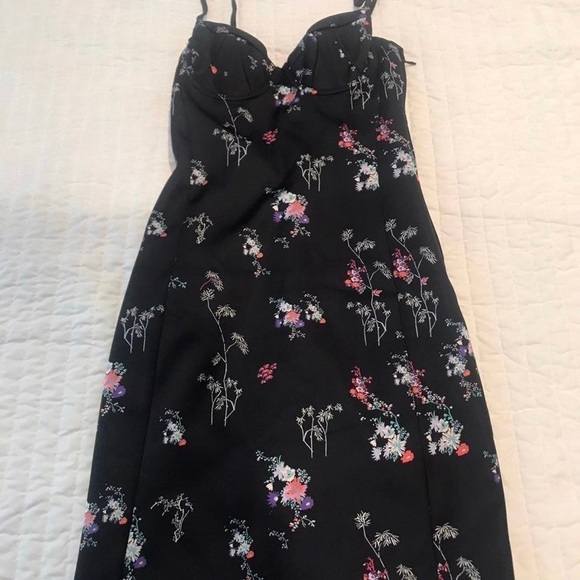 H&M Dresses & Skirts - NWT H&M Black Floral Dress.